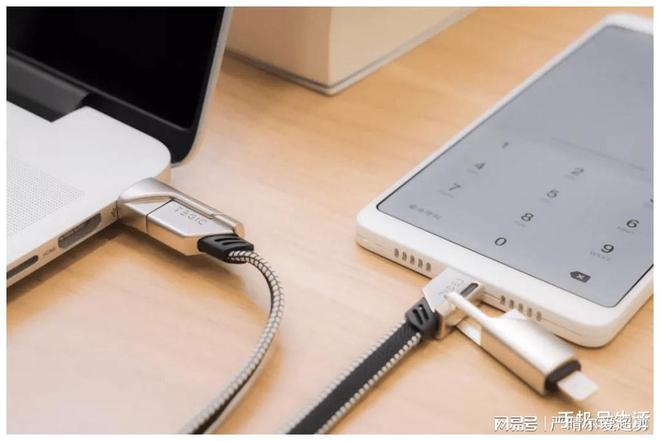 TYPE-C和Micro USB有什么区别? TYPE-C和Micro USB有什么区别?