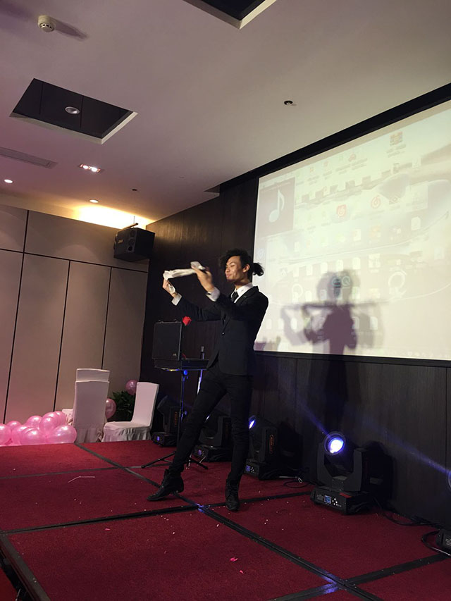 亚洲亚洲人成综合网络