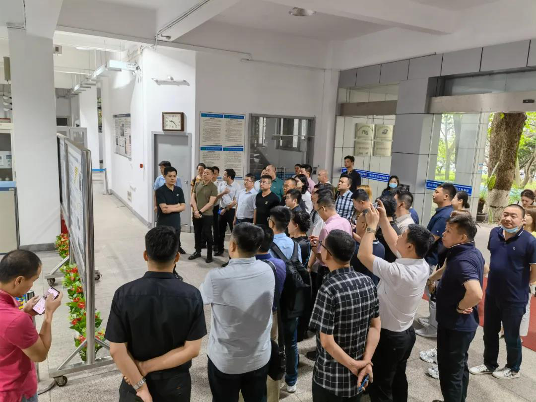 亚洲亚洲人成综合网络