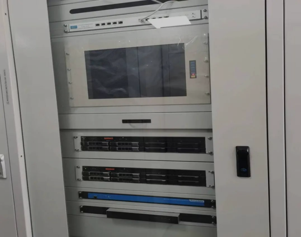 亚洲亚洲人成综合网络